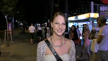 Gadis Rusia yang cantik putih vaginanya di sek jepang pul posisi yang berbeda.